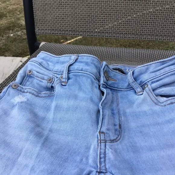 American Eagle Jeans 00 Short - Picture 2 of 5